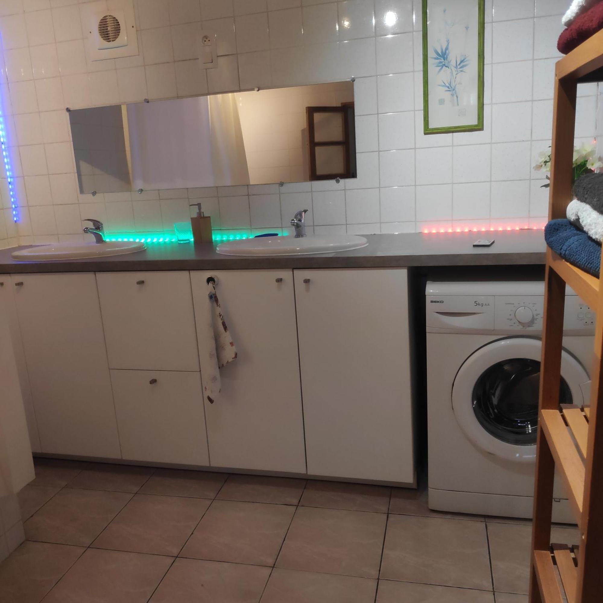 Maison Cosy Et Conviviale, Le B7 Besset Extérieur photo