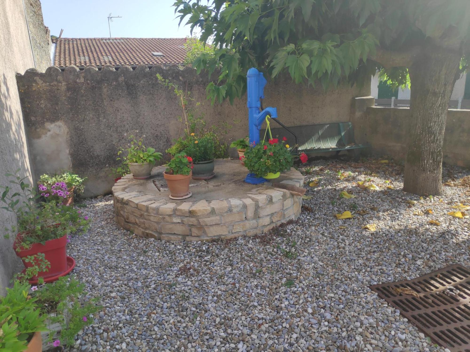 Maison Cosy Et Conviviale, Le B7 Besset Extérieur photo
